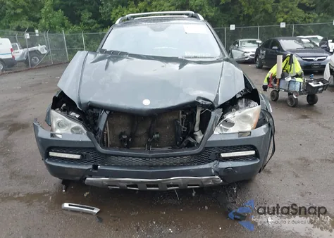 2011 Mercedes-Benz Gl 550 4Matic z USA, uszkodzony, nr VIN 4JGBF8GE0BA647126